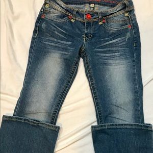 Dollhouse Jeans 👖!!!